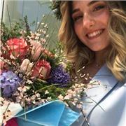 neolaureata in mediazione linguistica e culturale insegna spagnolo